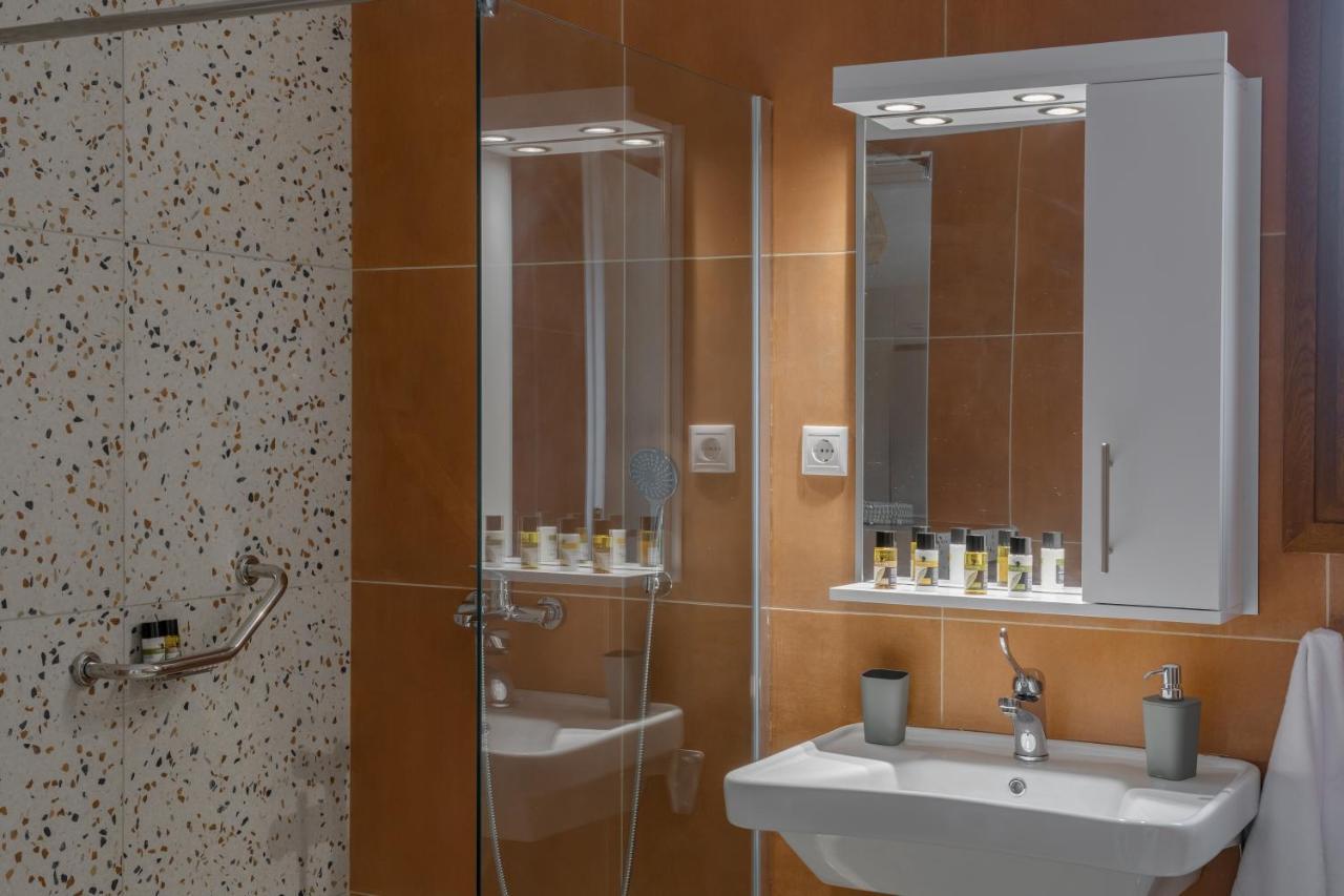 Villa Terra - Laganas Stone Villas エクステリア 写真