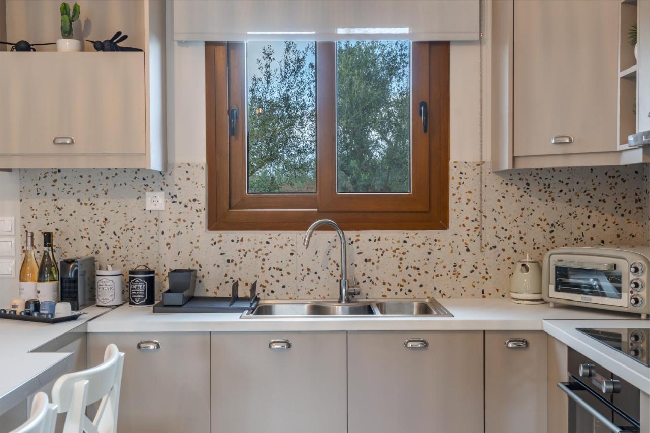 Villa Terra - Laganas Stone Villas エクステリア 写真