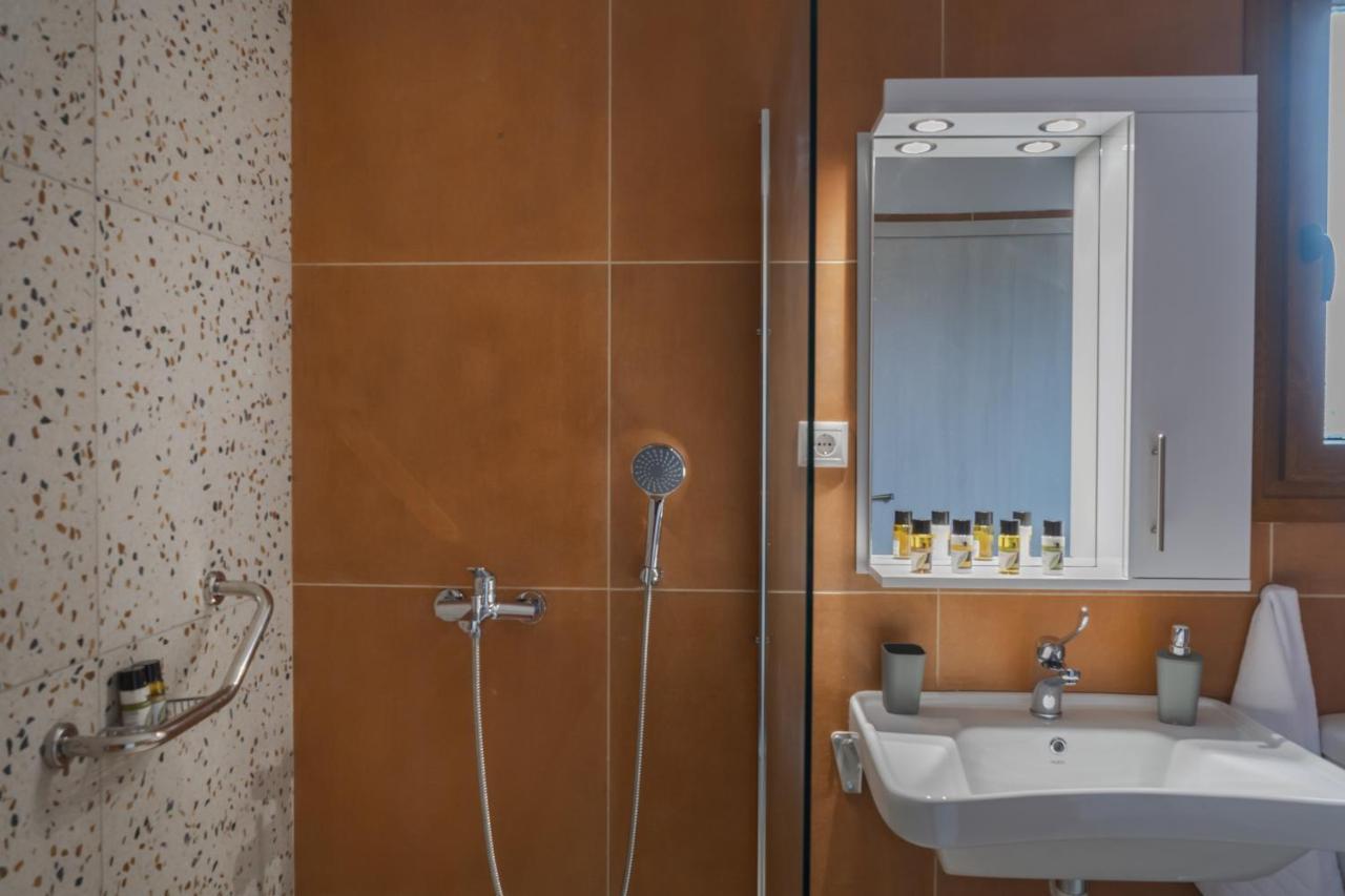 Villa Terra - Laganas Stone Villas エクステリア 写真