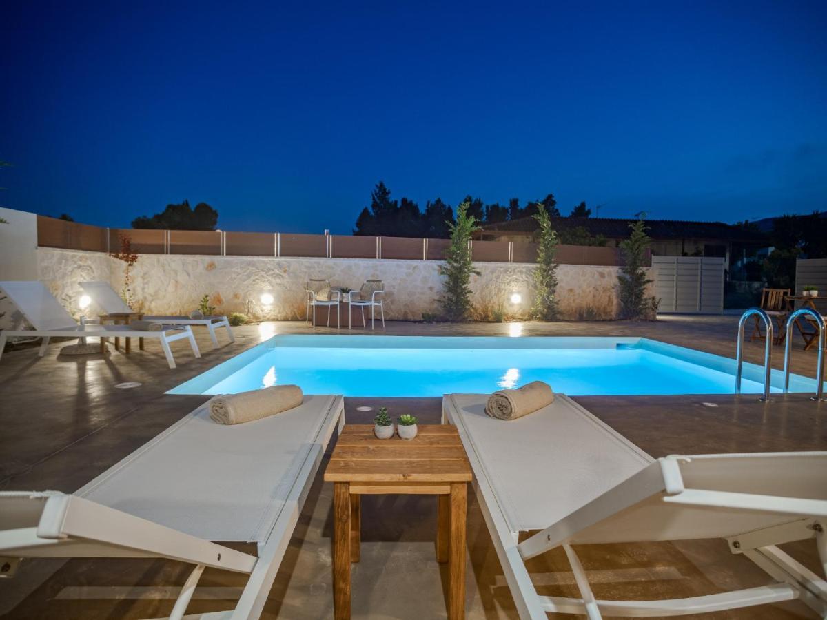 Villa Terra - Laganas Stone Villas エクステリア 写真